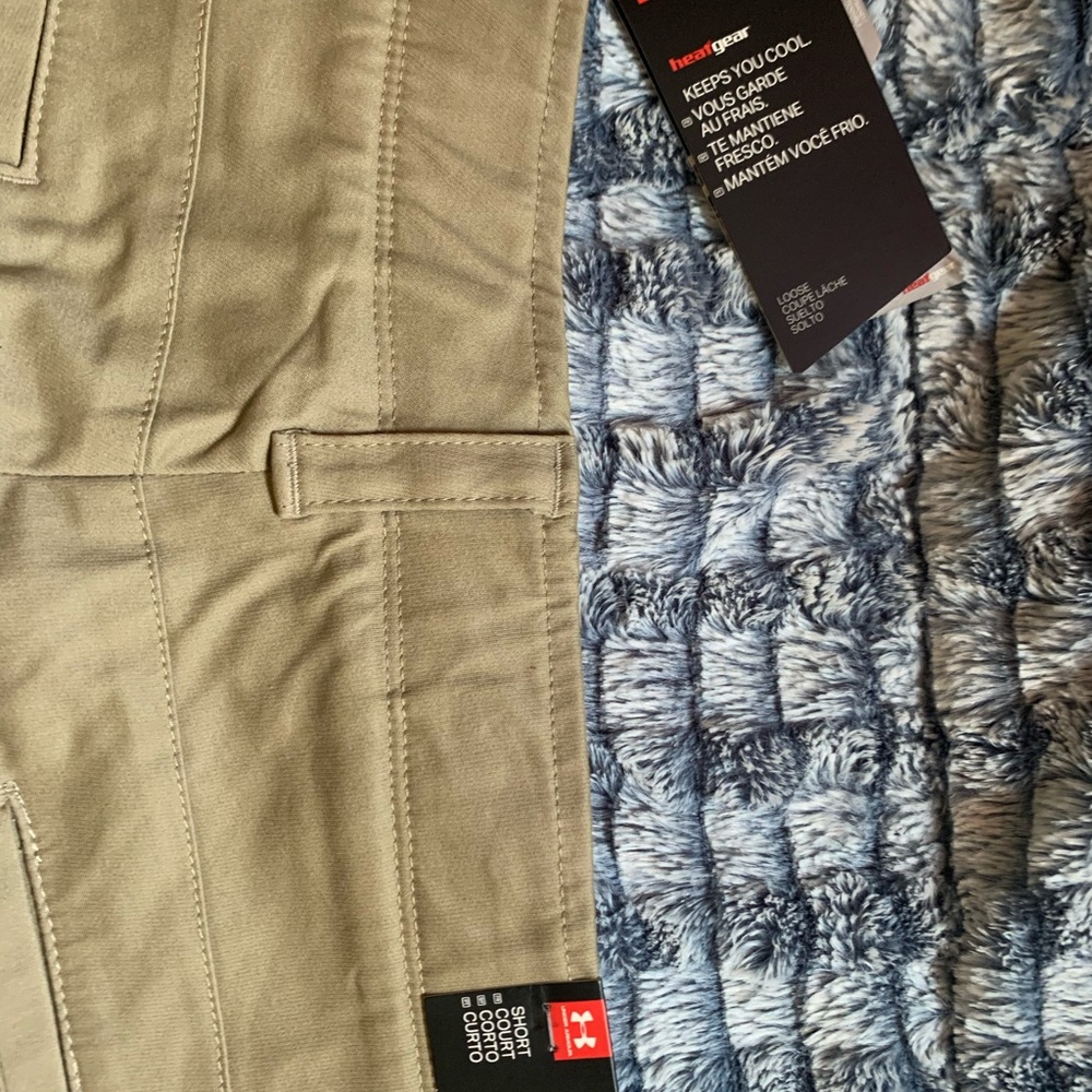 Men’s khaki sport short